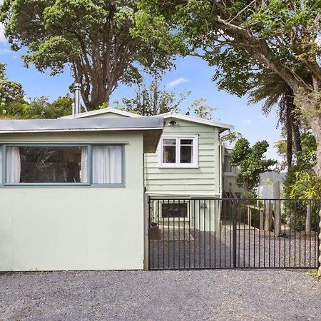 Cox Bay Cottage ラグラン エクステリア 写真