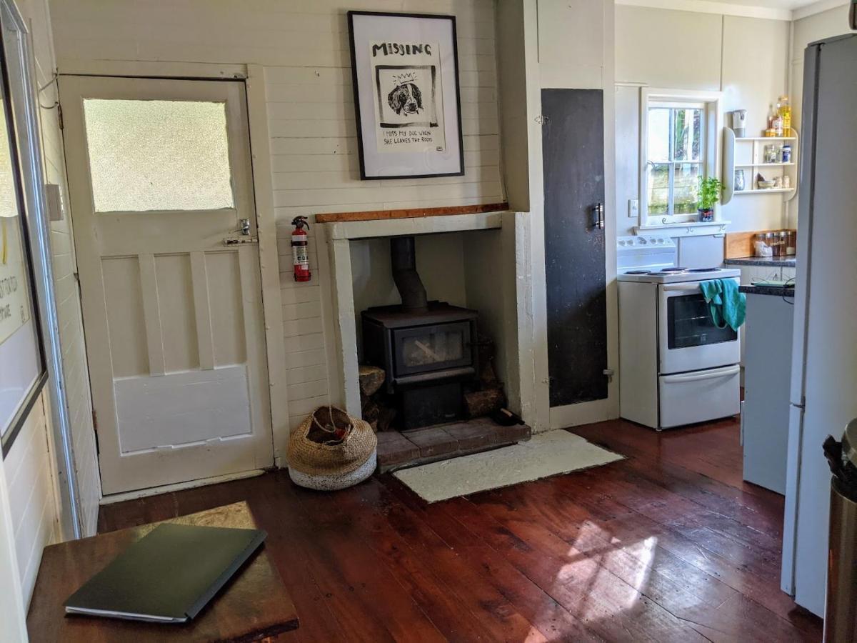 Cox Bay Cottage ラグラン エクステリア 写真